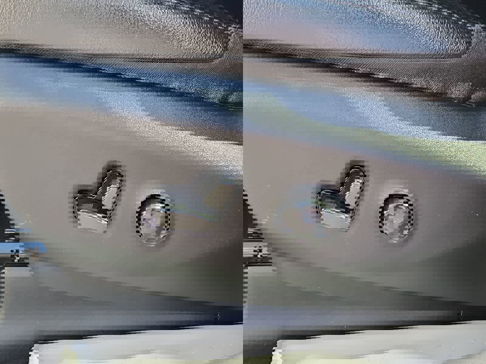 Used 2022 Chrysler Pacifica Touring-L image 18