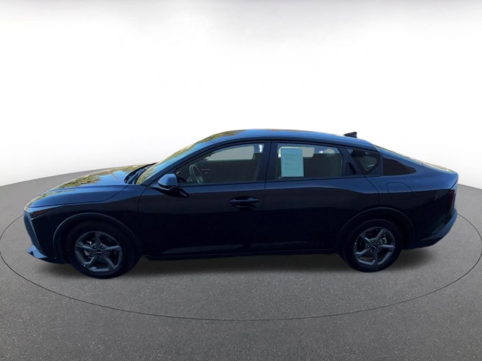 Used 2025 Kia K4 FWD image 9