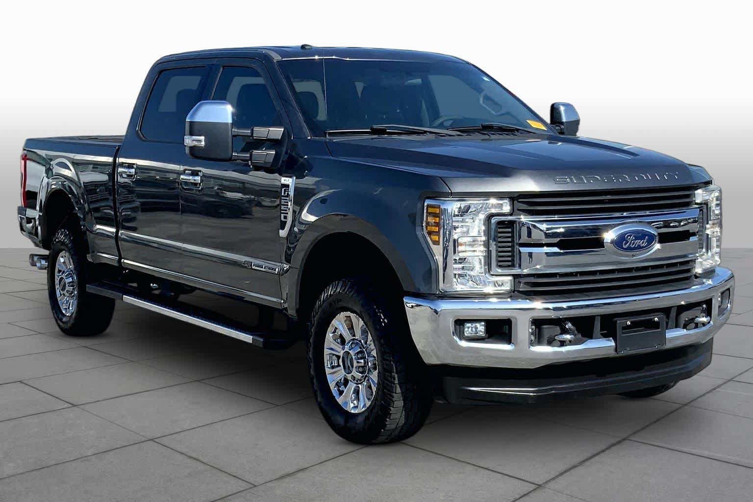 Used 2018 Ford F250 XLT w/ XLT Premium Package AWD/4WD image 3