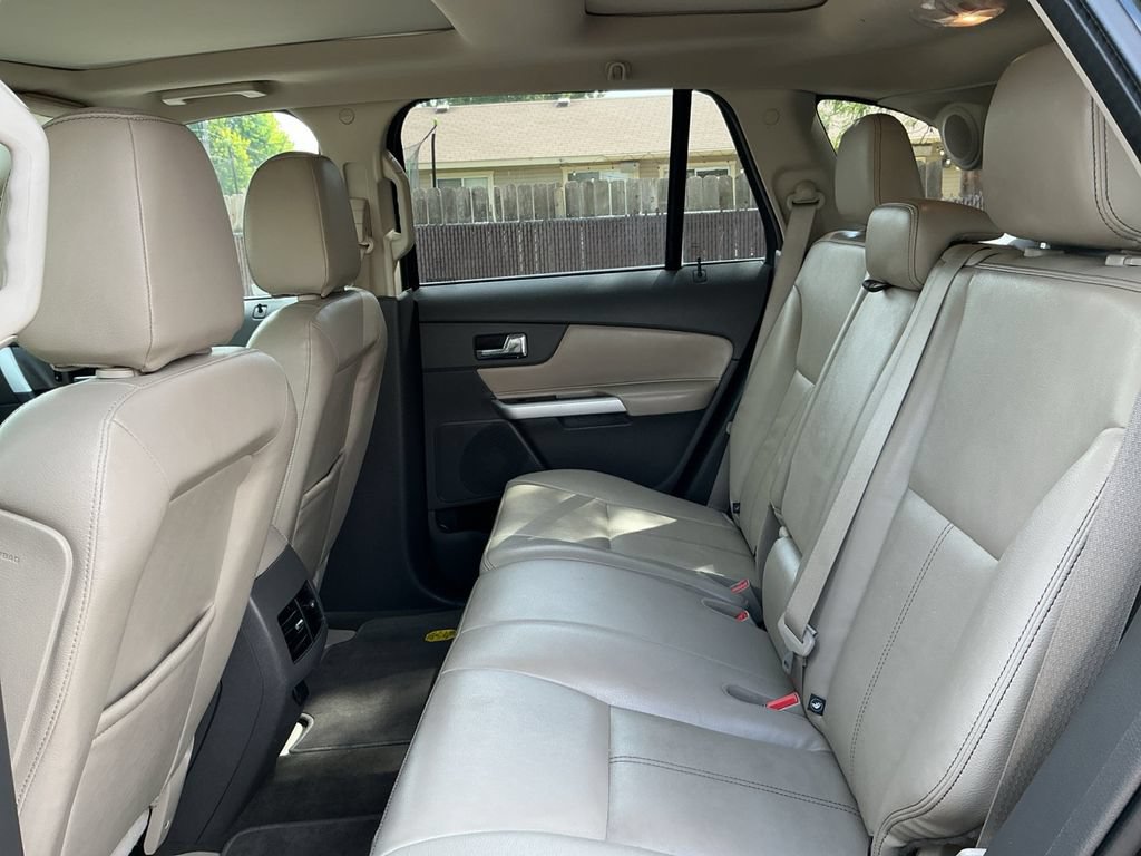 Used 2014 Ford Edge Limited w/ Equipment Group 302A FWD image 22