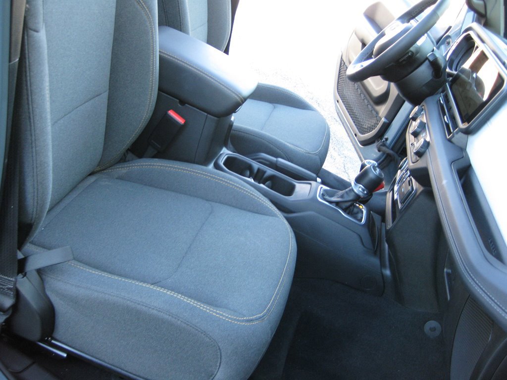 Used 2025 Jeep Wrangler Unlimited Sahara w/ Safety Group image 41