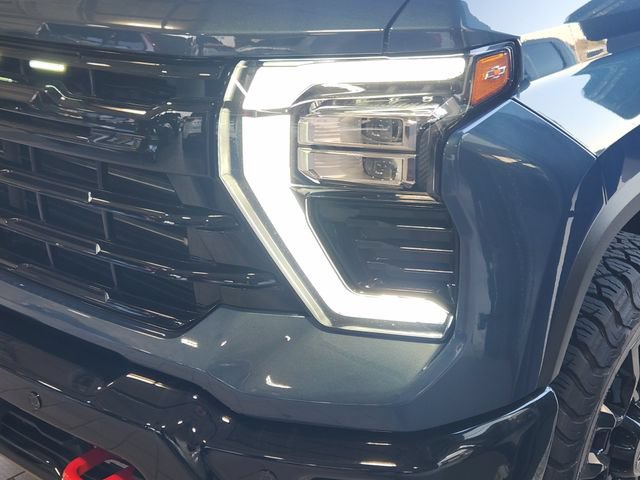 Used 2026 Chevrolet Silverado 2500 LTZ w/ Trail Boss Package AWD/4WD image 8