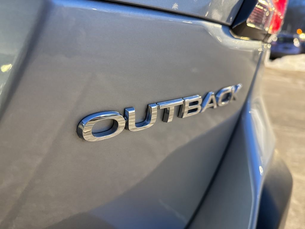 Used 2023 Subaru Outback Limited image 15