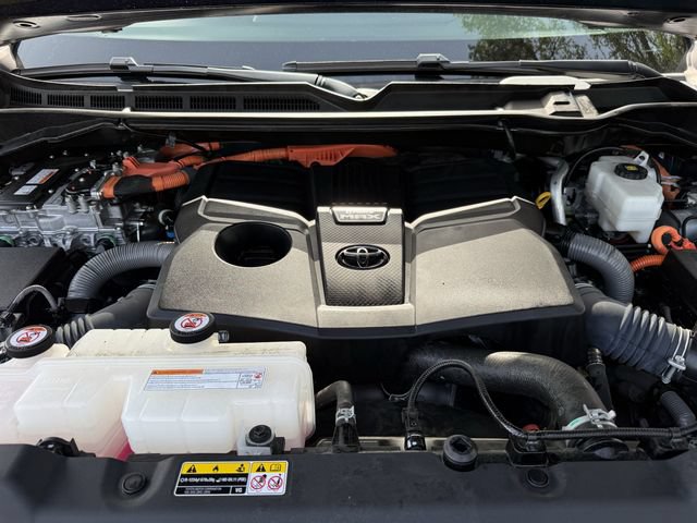 Used 2024 Toyota Tundra Limited AWD/4WD image 35