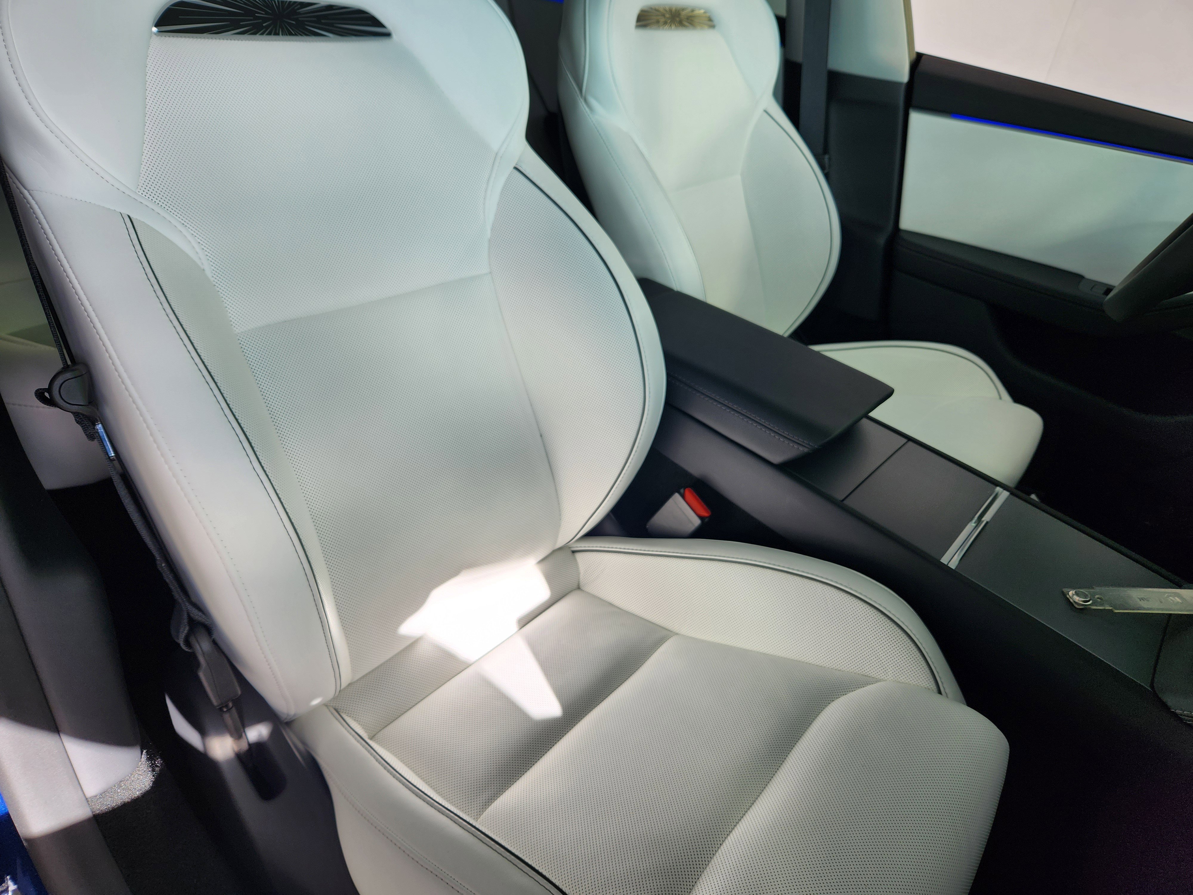 Used 2025 Tesla Model 3 Performance image 10