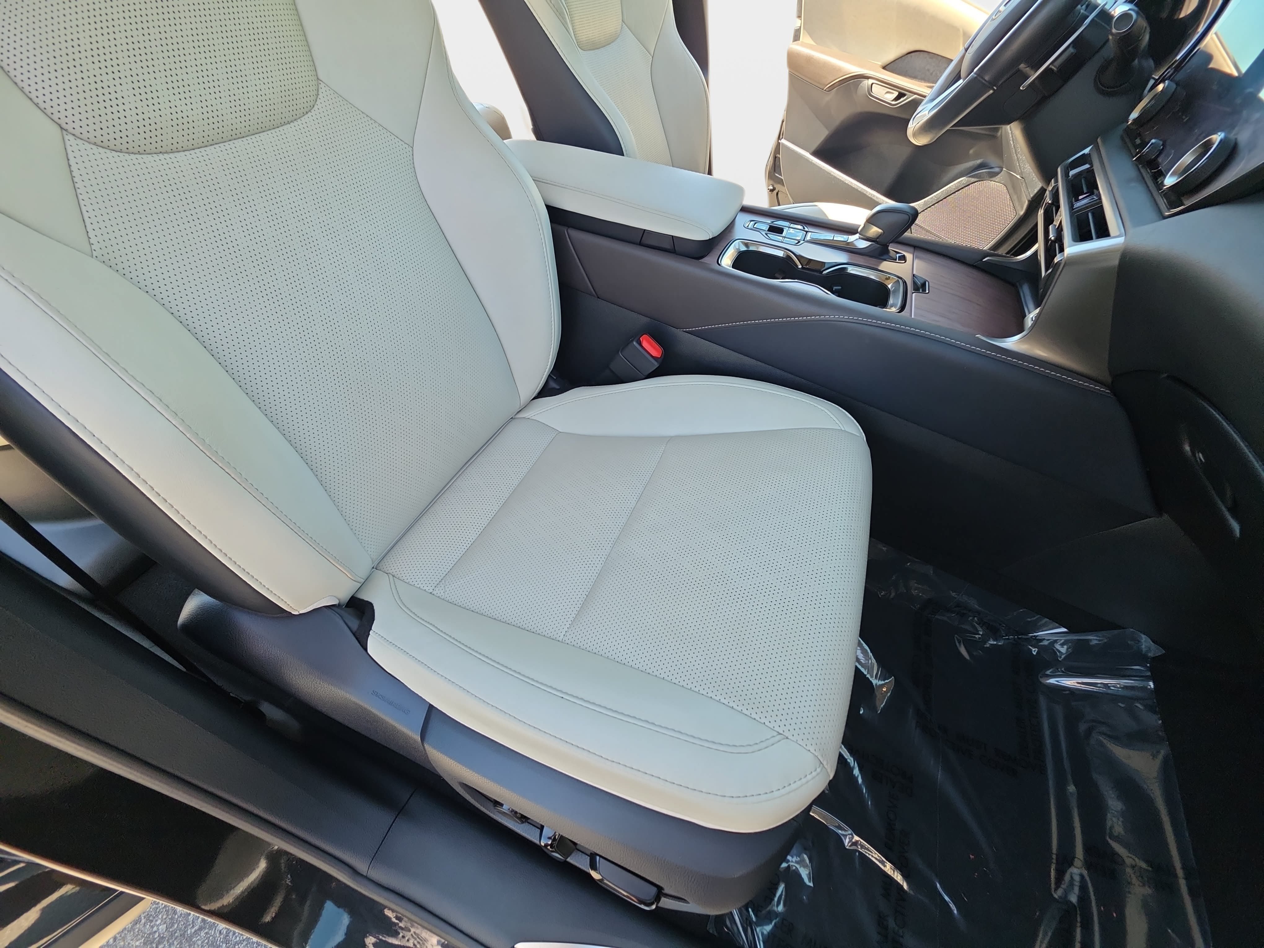 Used 2023 Lexus RX 350 Premium Plus w/ Accessory Package AWD/4WD image 10
