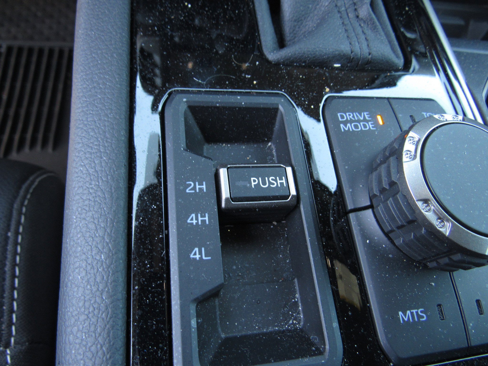 Used 2026 Toyota Sequoia Limited w/ TRD Off-Road Package AWD/4WD image 21