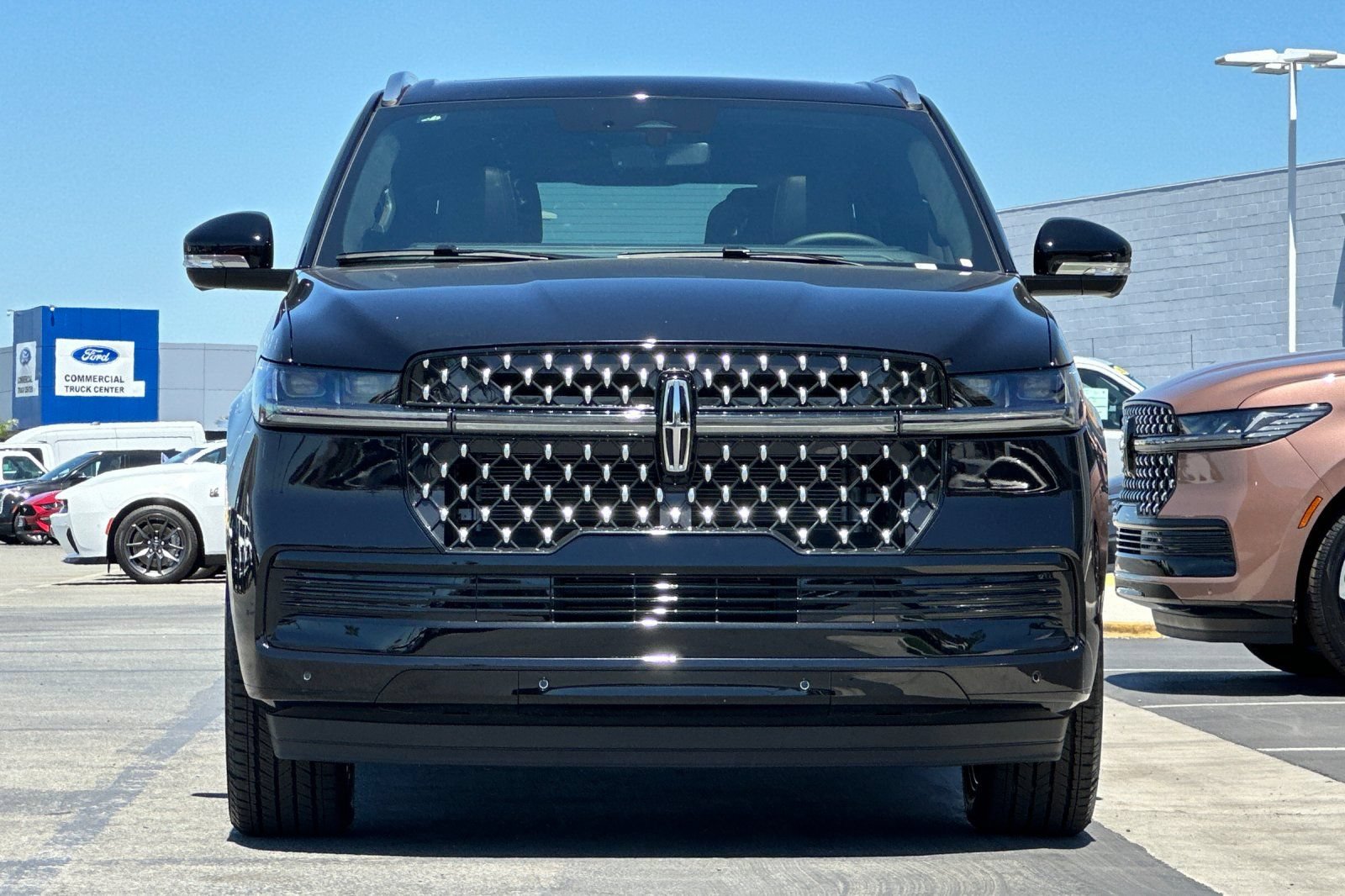 New 2026 Lincoln Navigator L Black Label AWD/4WD image 8