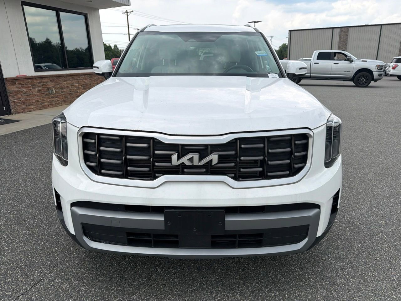 Used 2023 Kia Telluride S w/ S Sunroof Package FWD image 10