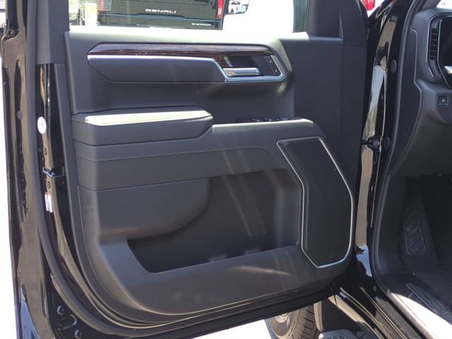 New 2026 GMC Sierra 1500 Elevation w/ LPO, Elevation Black Package AWD/4WD image 23