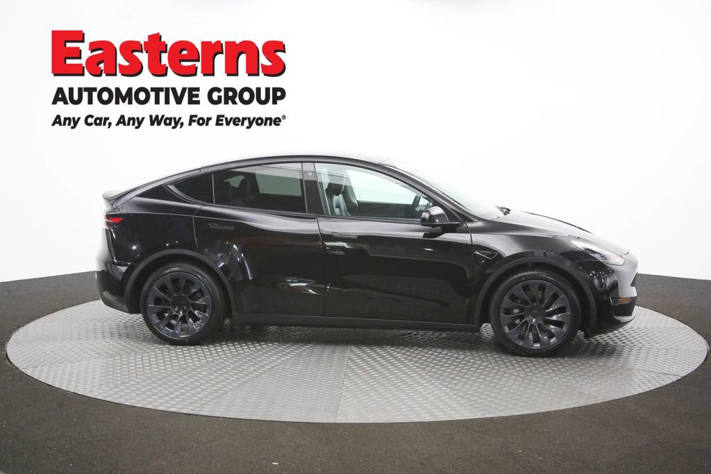 Used 2022 Tesla Model Y Long Range AWD/4WD image 39