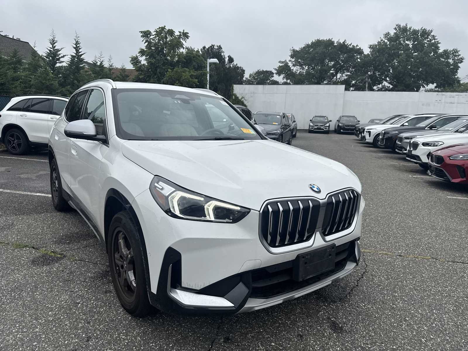 Used 2024 BMW X1 xDrive28i w/ Convenience Package AWD/4WD image 2