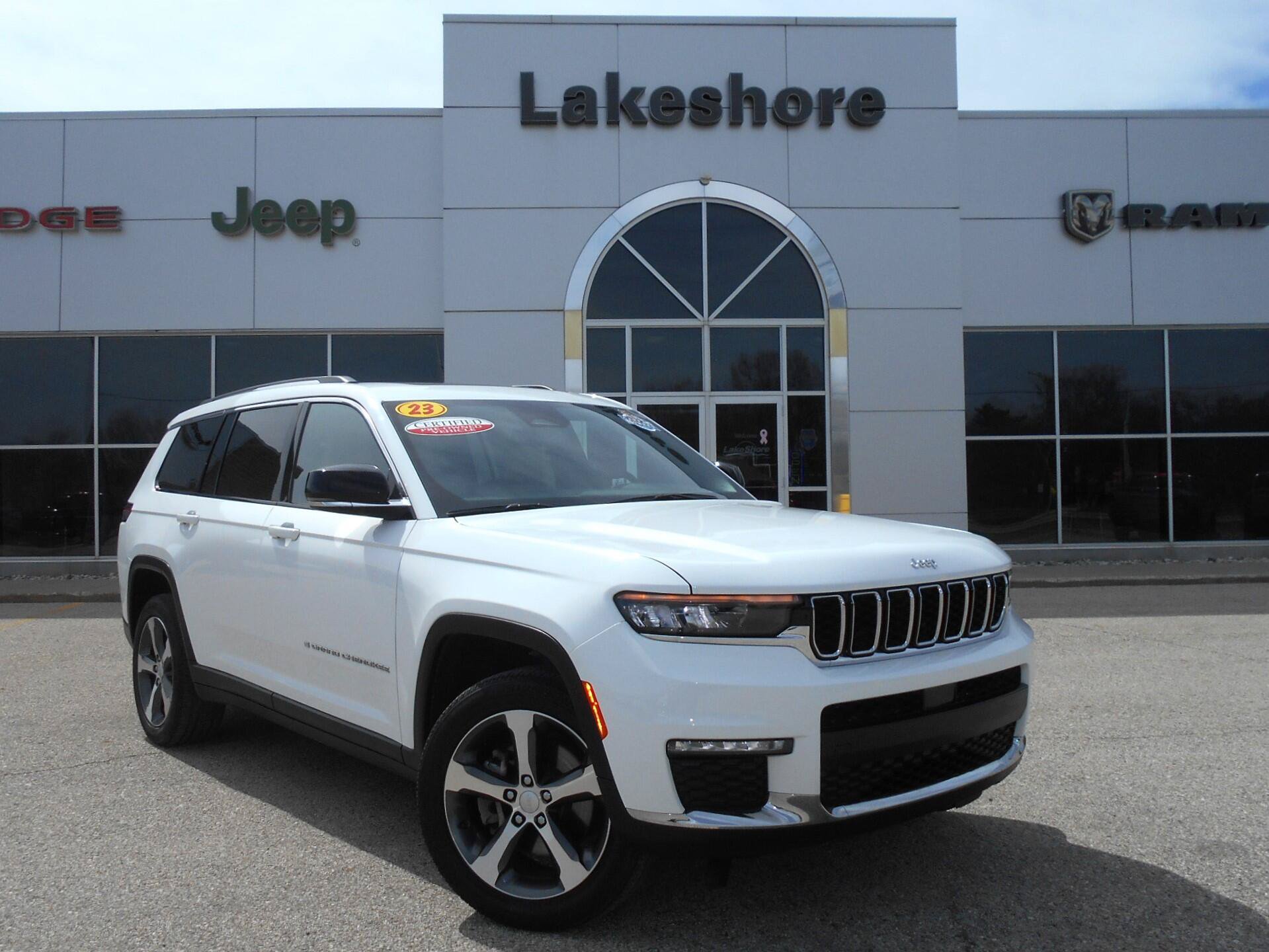 Used 2023 Jeep Grand Cherokee L Limited w/ Trailer Tow Group (B) AWD/4WD image 2