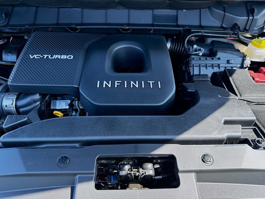 Used 2027 INFINITI QX60 Pure w/ Cargo Package FWD image 33