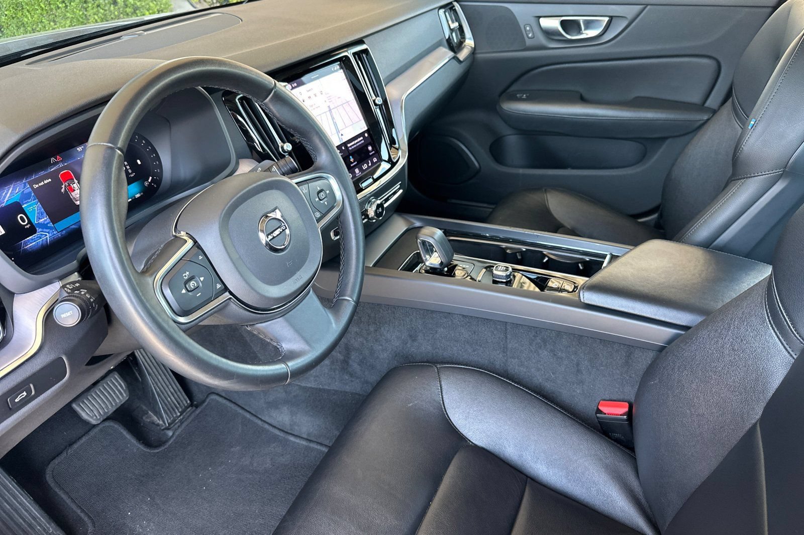 Used 2024 Volvo S60 B5 Core FWD image 10