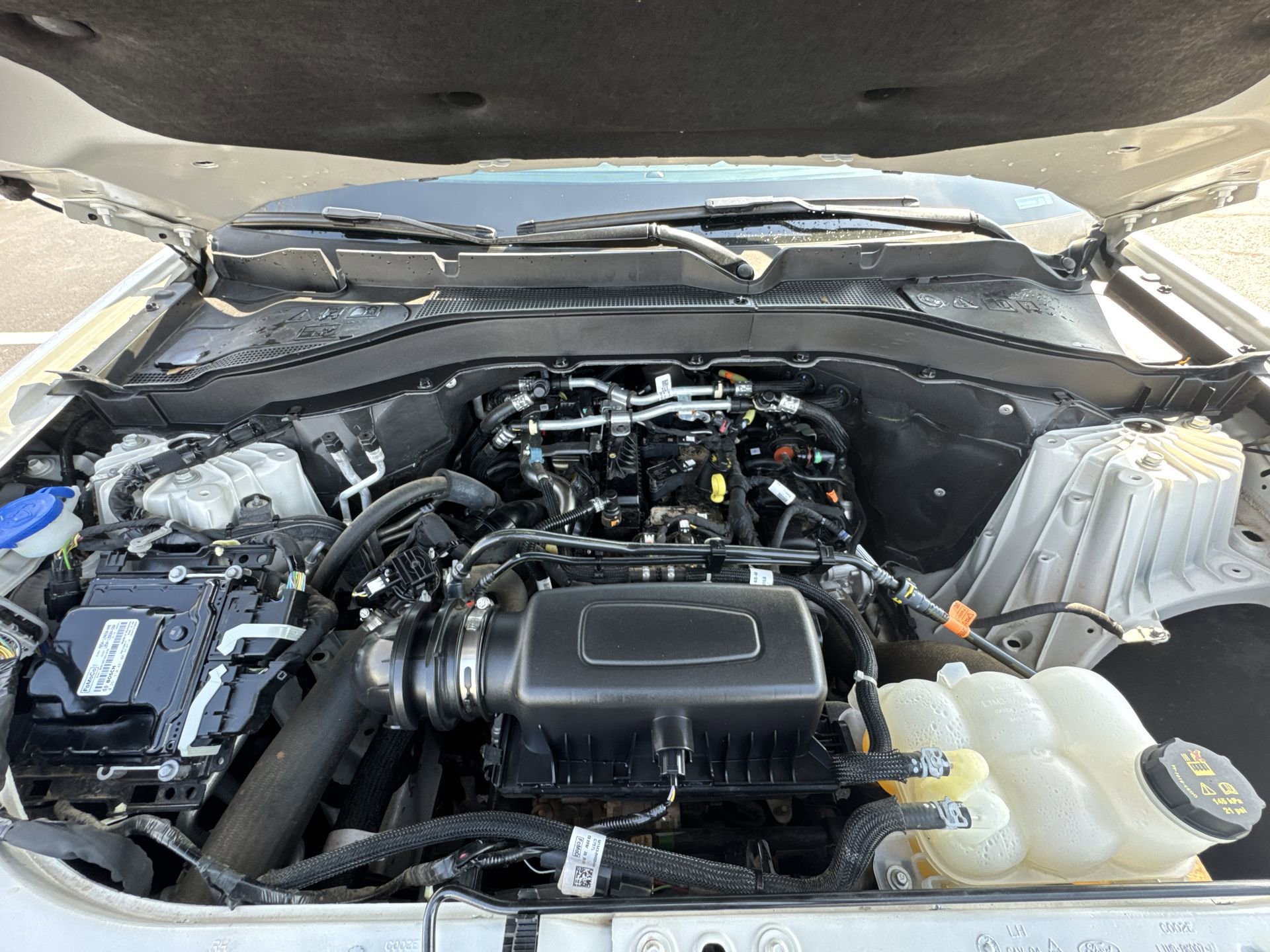 Used 2023 Ford Explorer XLT w/ Equipment Group 202A image 28