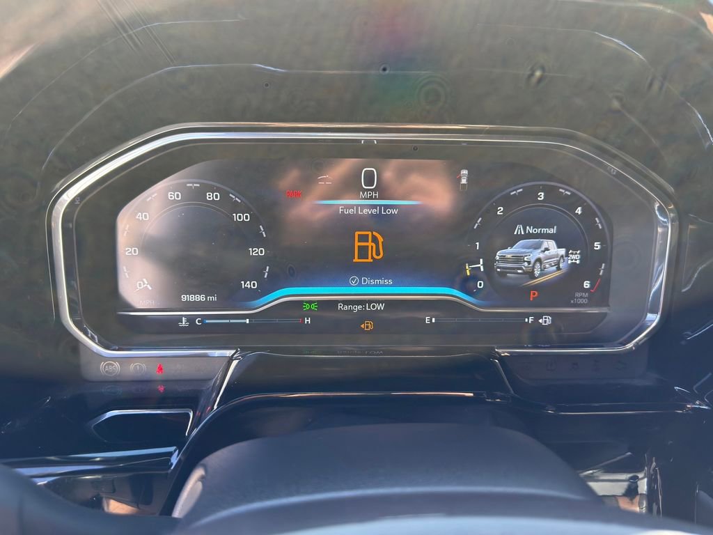 Used 2023 Chevrolet Silverado 1500 High Country w/ Technology Package image 15