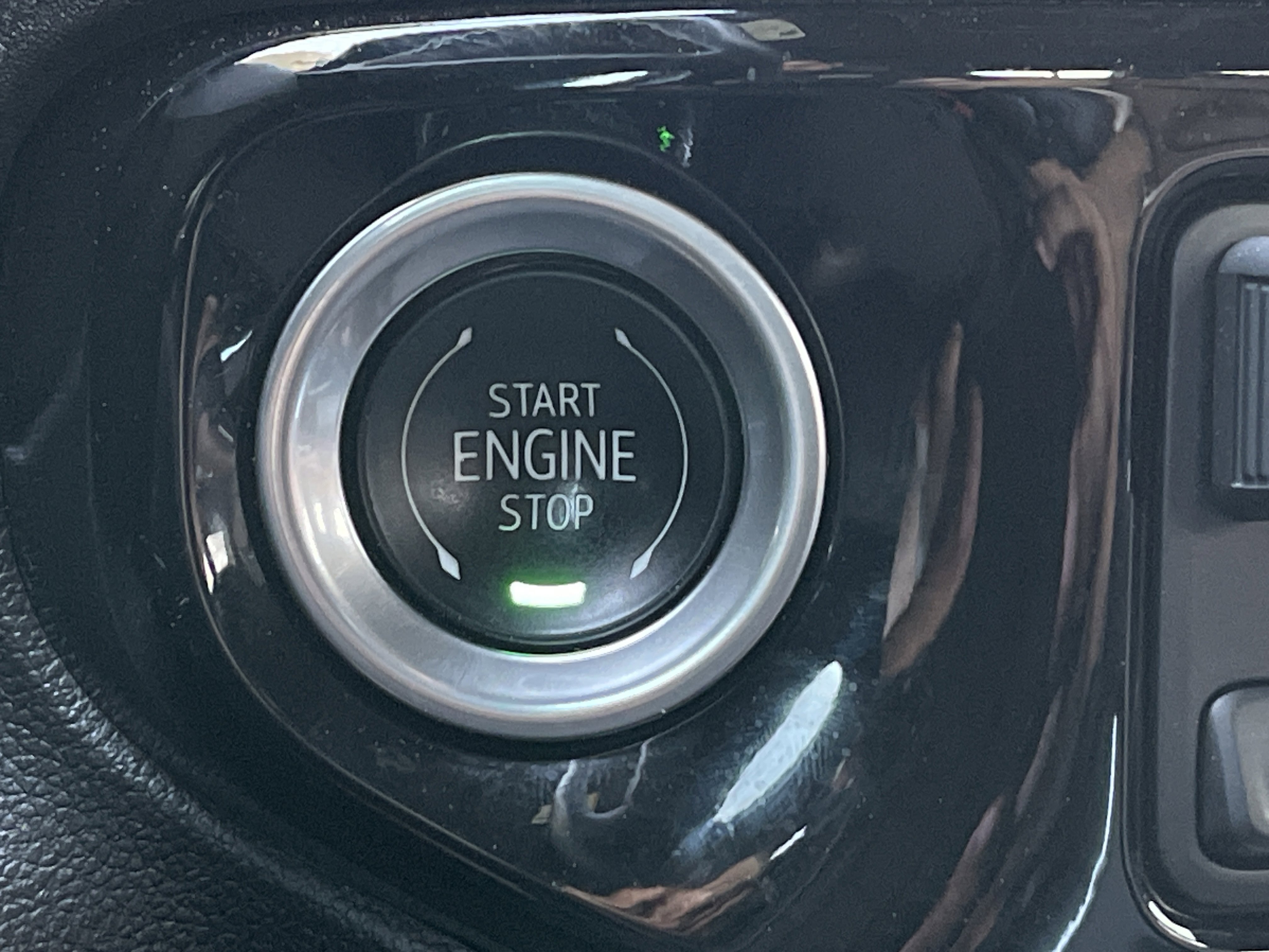 Used 2024 Chevrolet Silverado 2500 High Country w/ High Country Premium Package AWD/4WD image 15