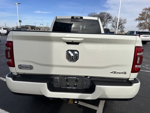 Used 2024 RAM 2500 Limited w/ Towing Technology Group image 5