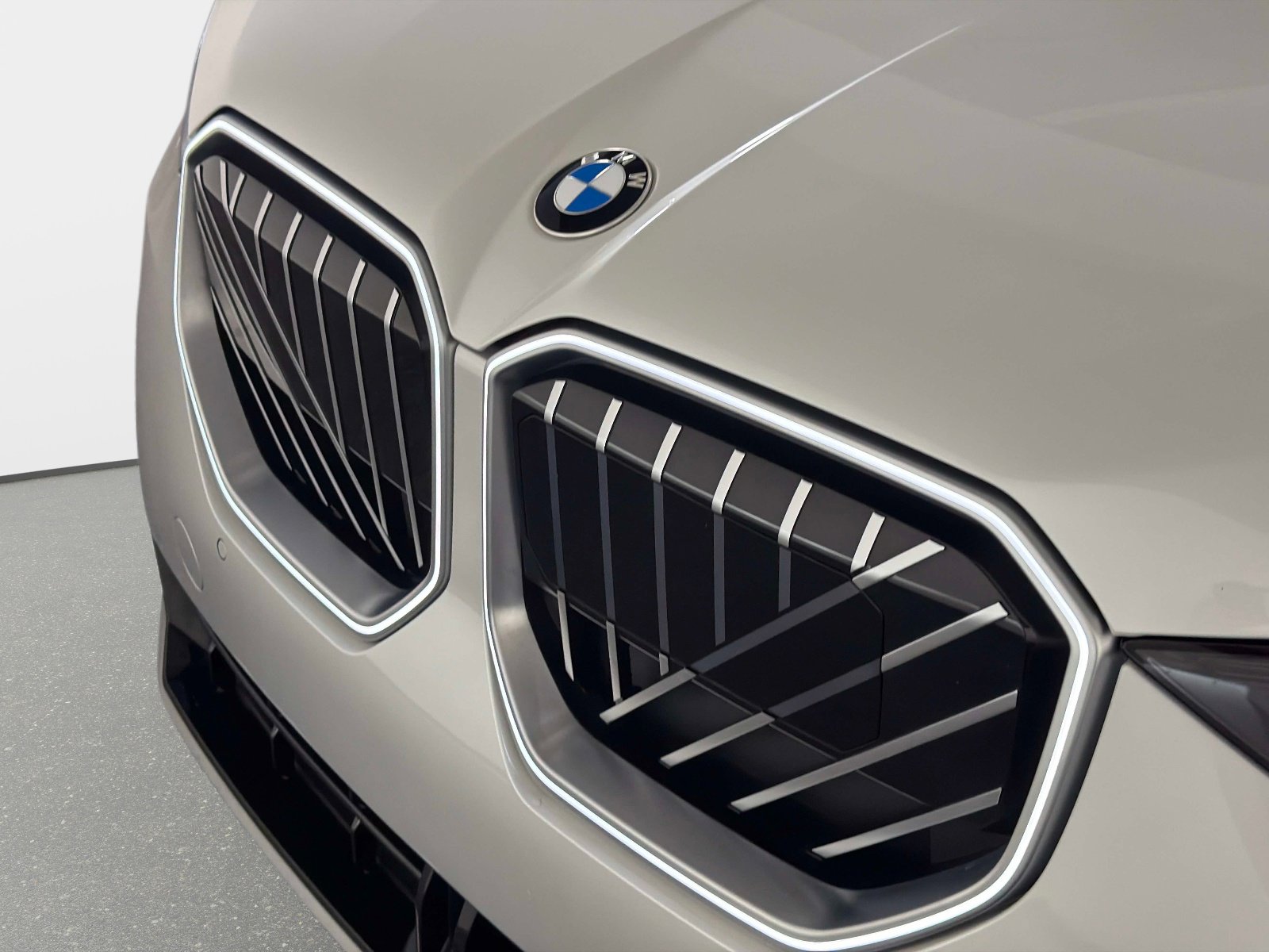 Used 2025 BMW X3 xDrive30i w/ Convenience Package image 10