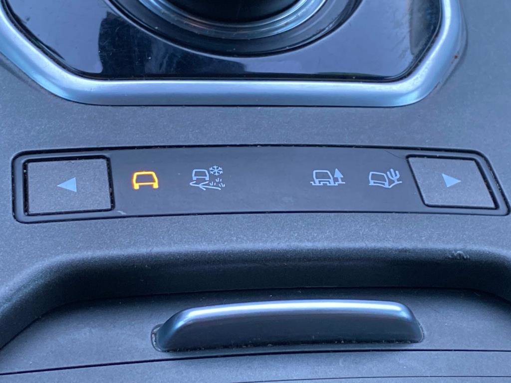 Used 2017 Land Rover Range Rover Evoque SE Premium image 25