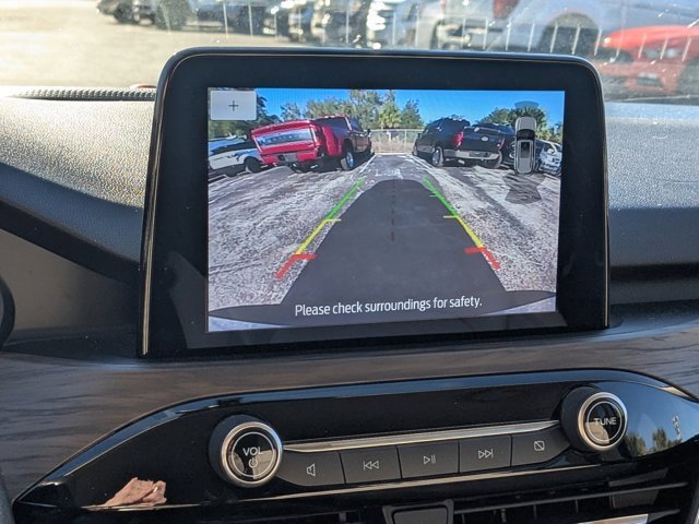 Used 2020 Ford Escape Titanium image 18