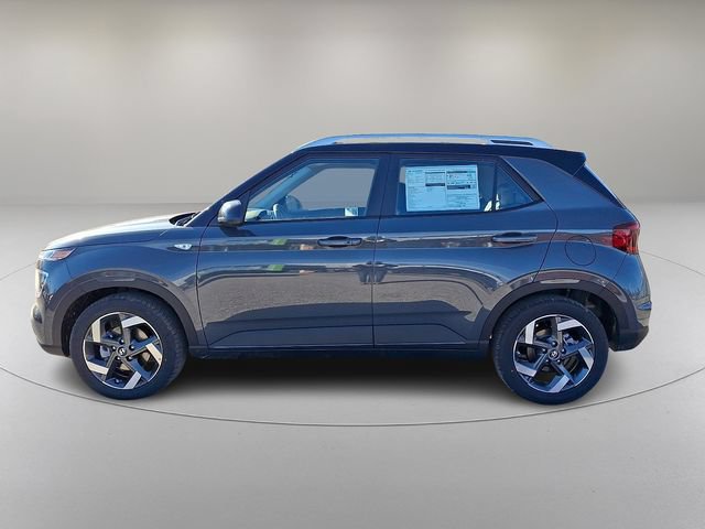 New 2026 Hyundai Venue SEL FWD video 4