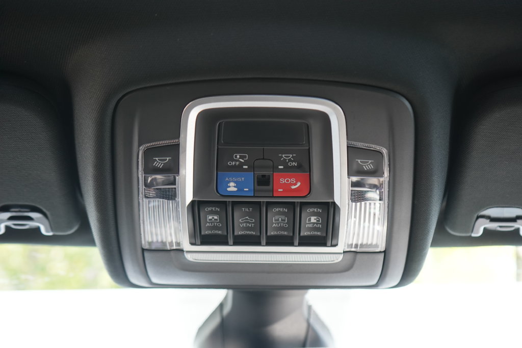 Used 2020 RAM 1500 Big Horn w/ Built-to-serve Edition AWD/4WD image 29