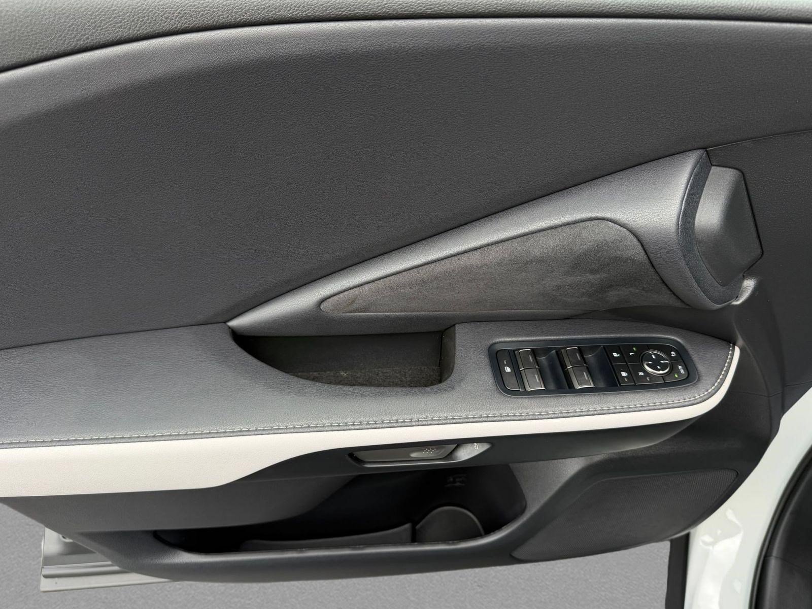 New 2026 Lexus TX 500h AWD image 13