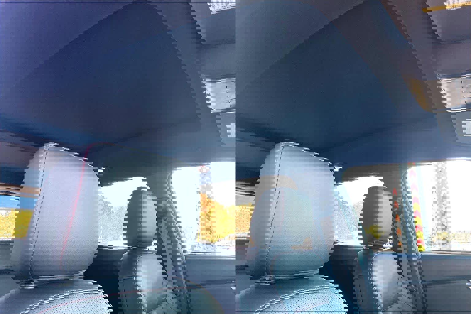 Used 2021 Chevrolet Blazer RS w/ Enhanced Convenience Package image 13