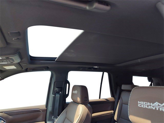Used 2024 Chevrolet Tahoe High Country image 15