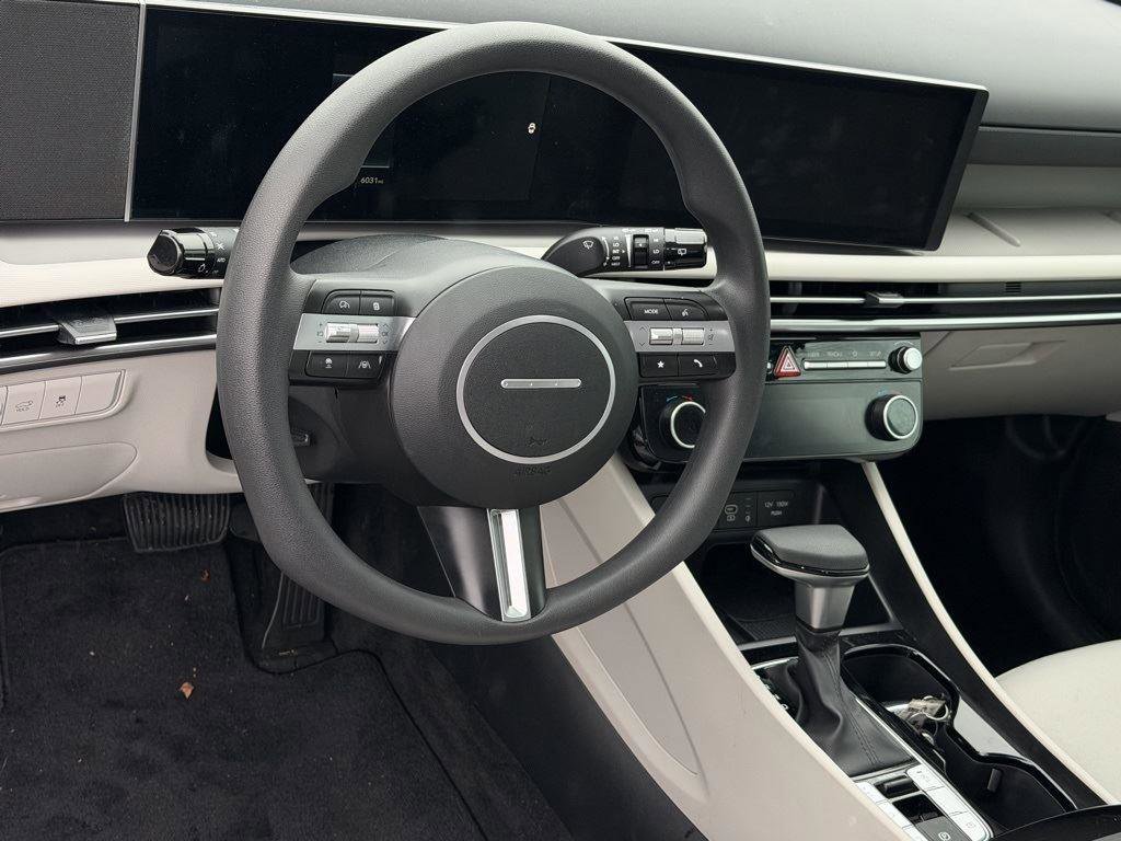 Used 2025 Hyundai Tucson SEL image 7