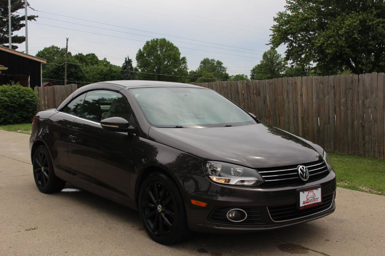Used 2015 Volkswagen Eos Komfort FWD image 4