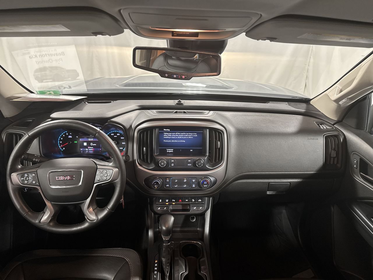 Used 2022 GMC Canyon AT4 image 16