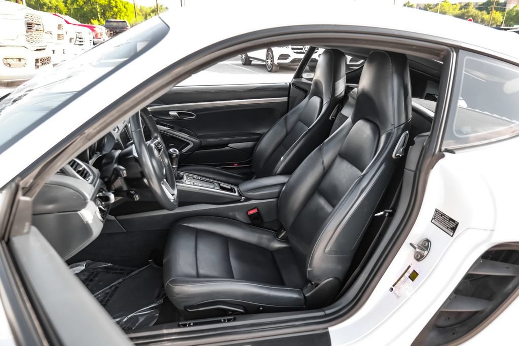 Used 2021 Porsche 718 Cayman RWD image 31