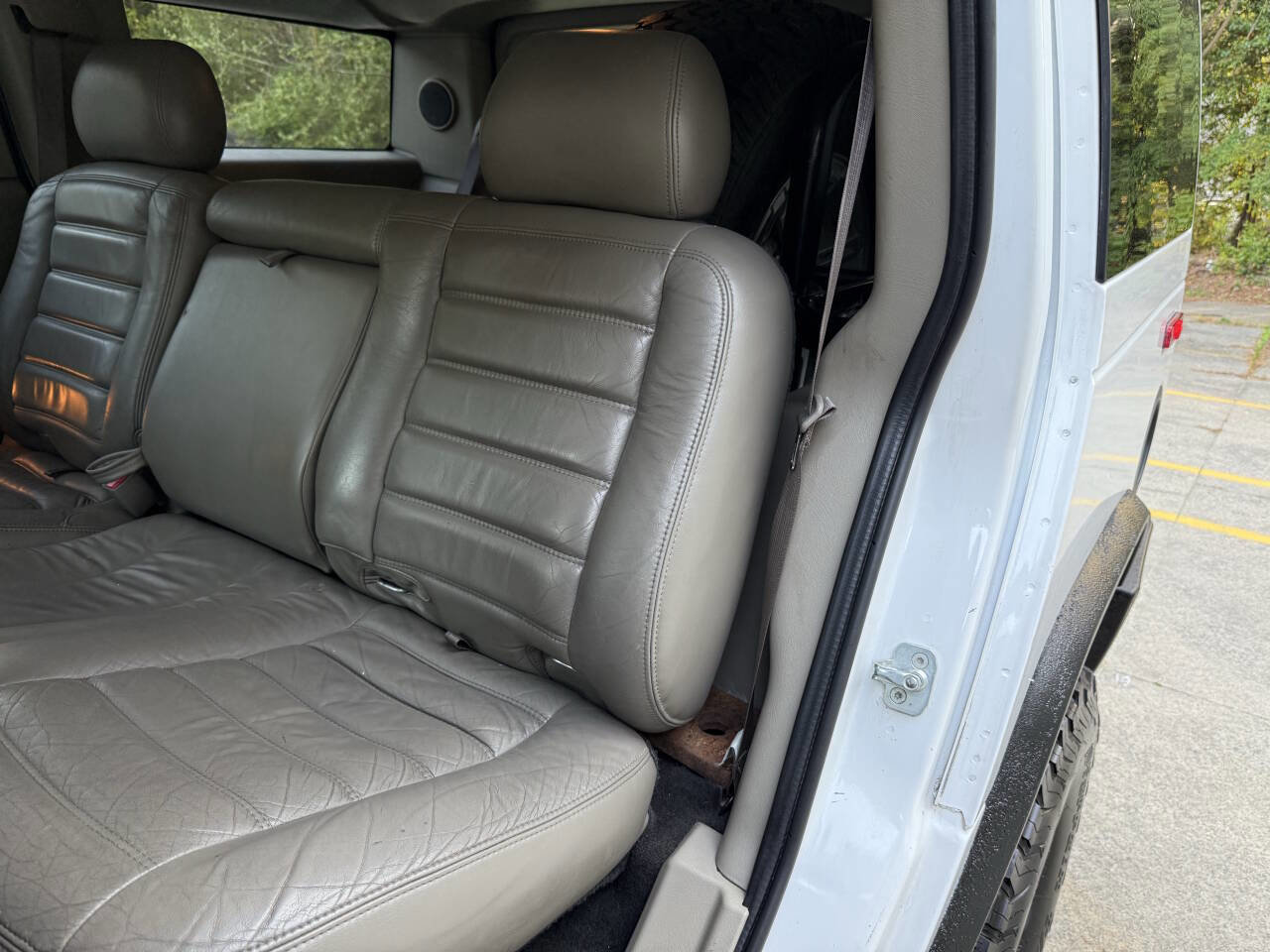 Used 2003 HUMMER H2 w/ Preferred Equipment Group image 16