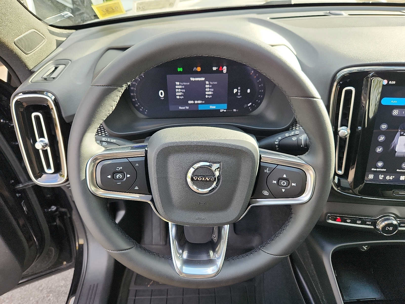 Certified 2023 Volvo XC40 B5 Plus w/ Climate Package AWD/4WD image 19