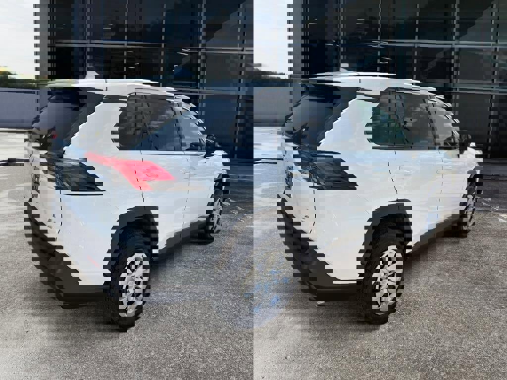 Used 2024 Toyota RAV4 LE image 6