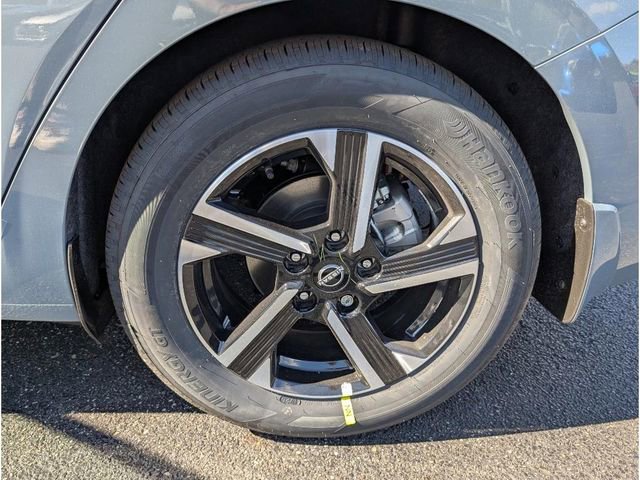 New 2025 Nissan Sentra SV w/ All-Weather Package image 25