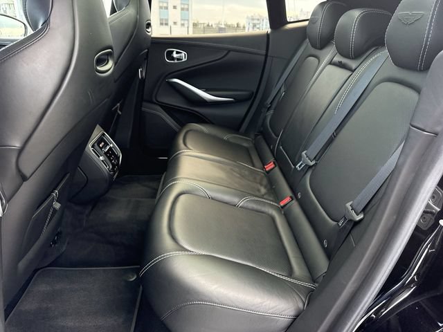 Used 2021 Aston Martin DBX AWD/4WD image 23