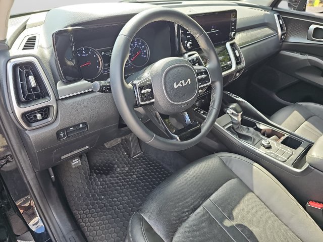 Used 2022 Kia Sorento S w/ Panoramic Sunroof Package FWD image 18
