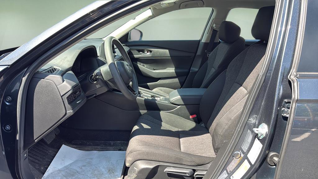 Used 2025 Honda Accord LX image 11