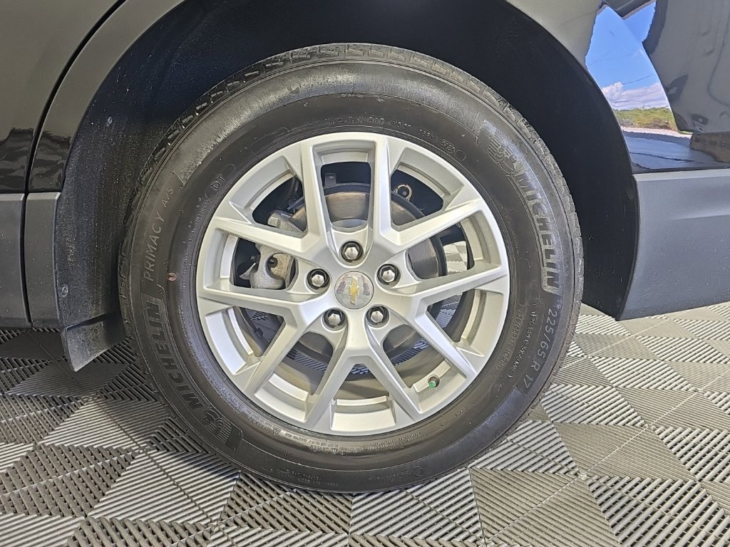 Used 2024 Chevrolet Equinox LS w/ LS Convenience Package FWD image 10