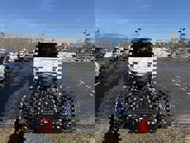 New 2026 Ford F550 4x4 Crew Cab image 6