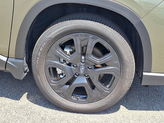 Certified 2025 Subaru Ascent Bronze Edition AWD/4WD image 8