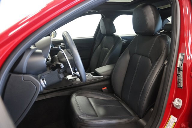 Used 2024 Alfa Romeo Giulia Sprint AWD/4WD image 19