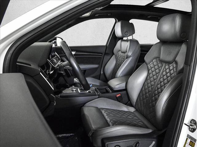 Used 2020 Audi SQ5 Premium Plus w/ Premium Plus Package AWD/4WD image 17