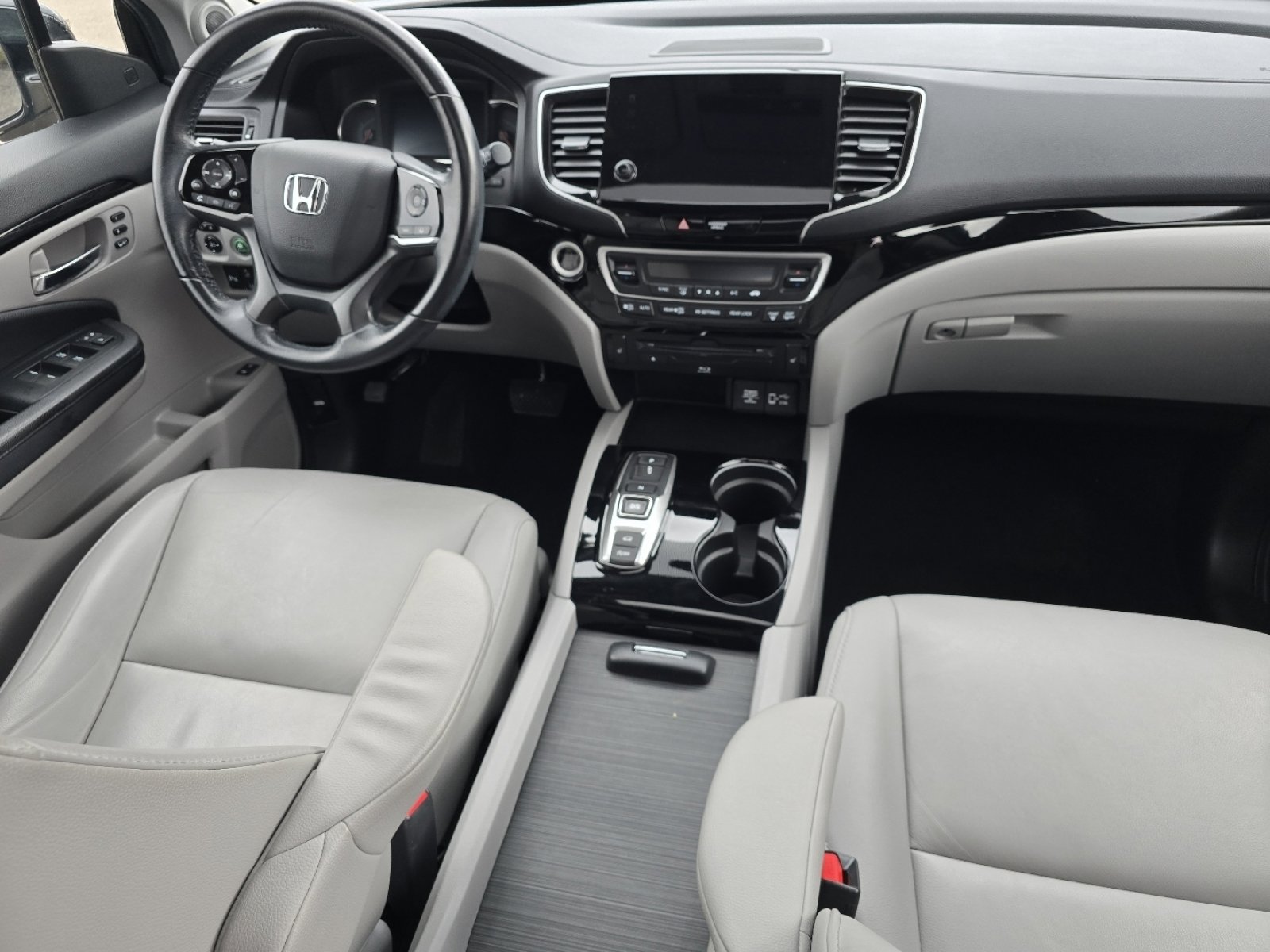 Certified 2020 Honda Pilot Touring image 28