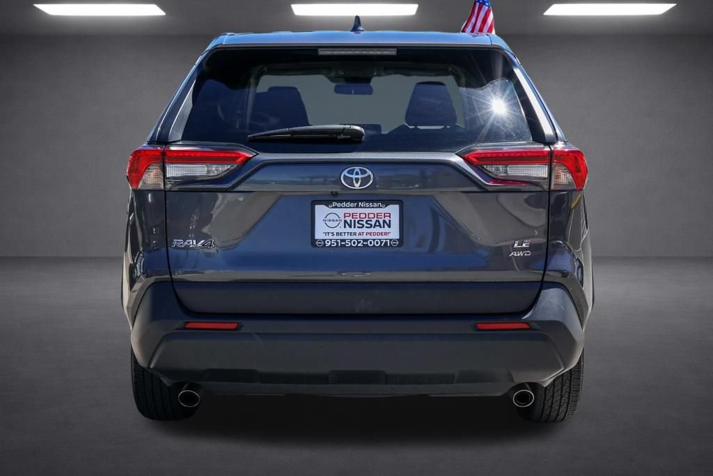 Used 2025 Toyota RAV4 LE AWD/4WD image 5