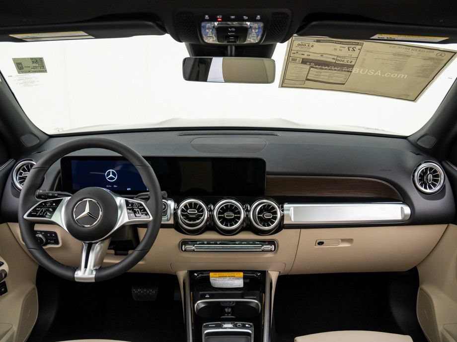 New 2026 Mercedes-Benz GLB 250 4MATIC image 10